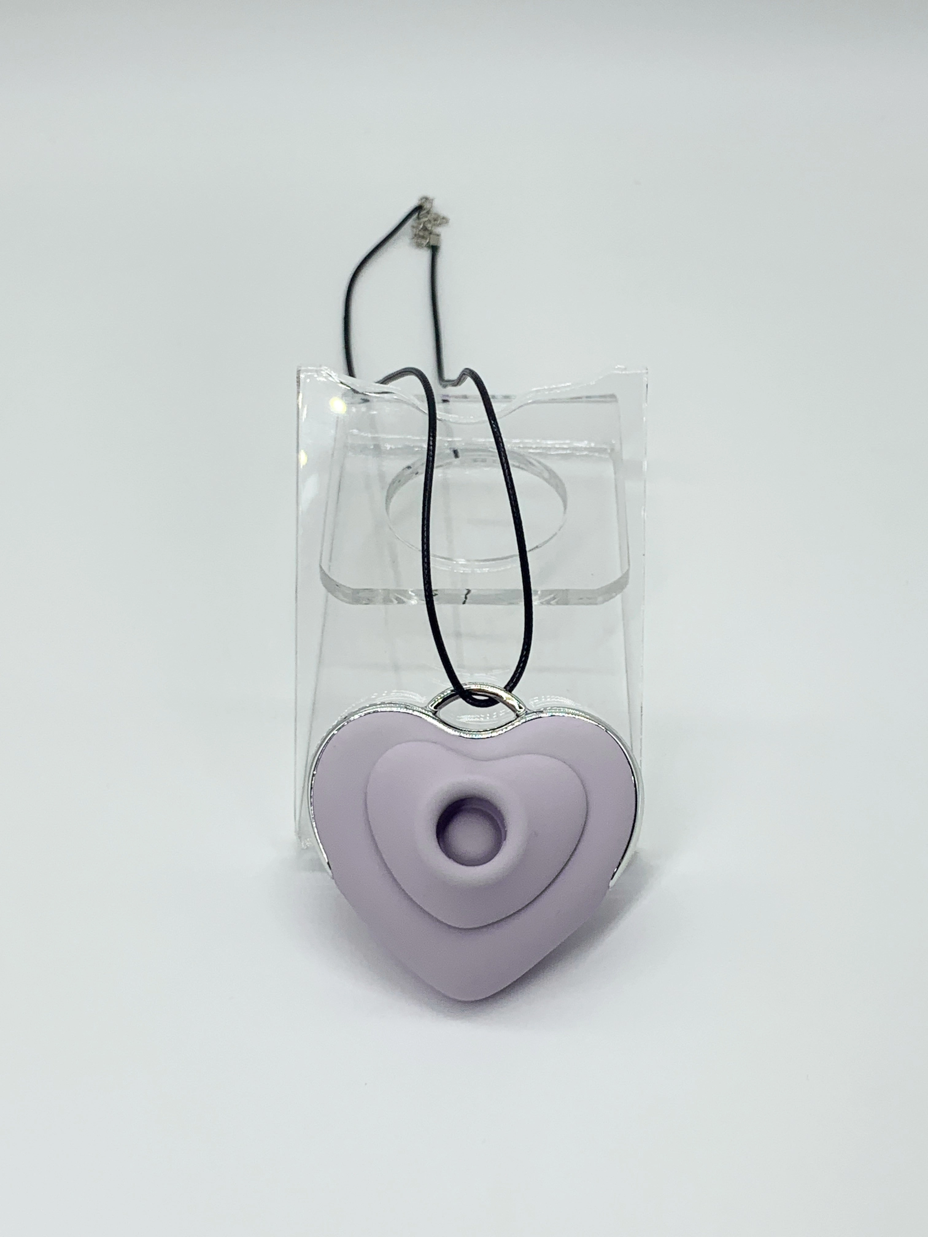Le Heart Suction Vibe in Purple