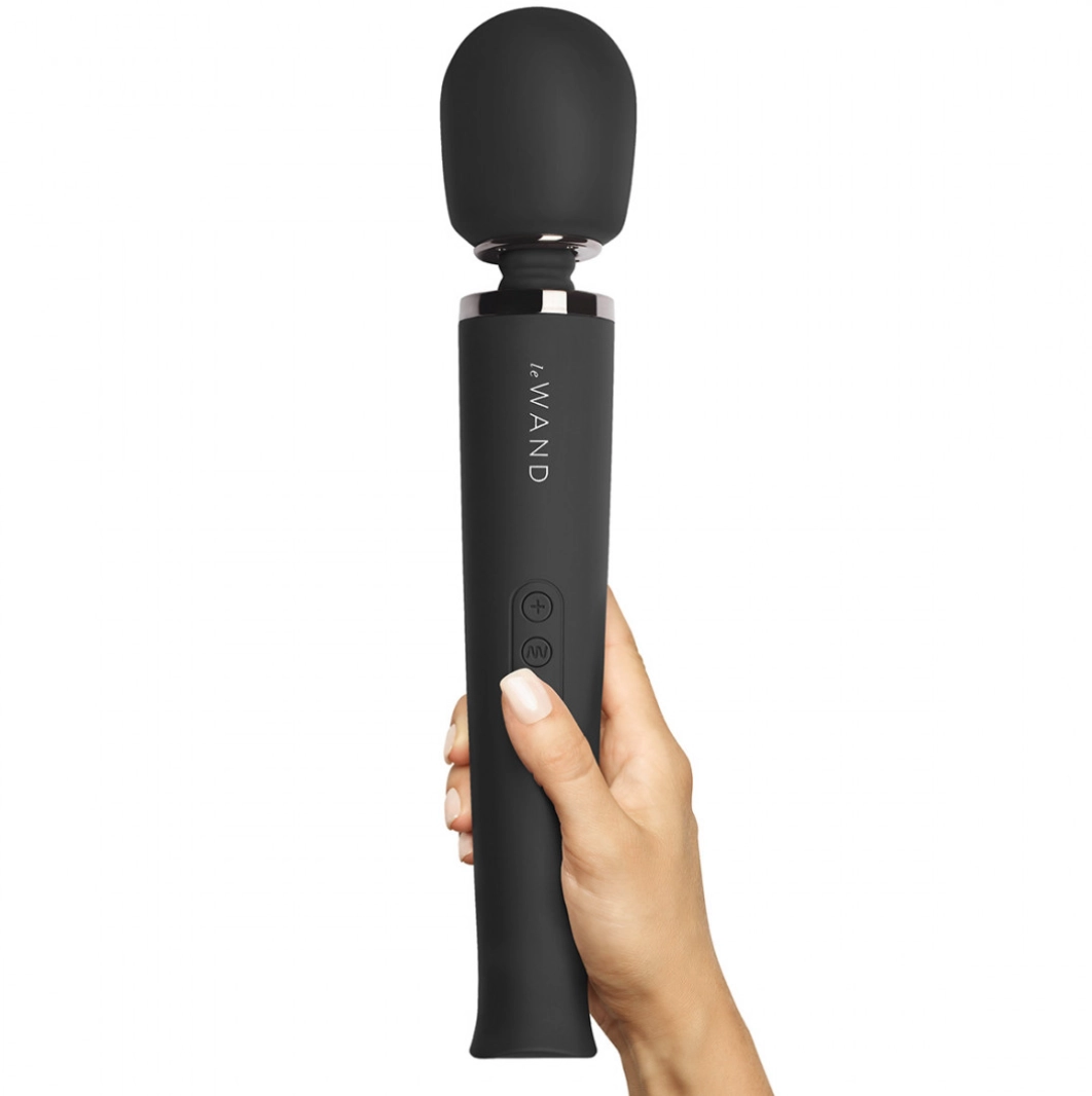 Le Wand Original Rechargeable Vibrating Massager