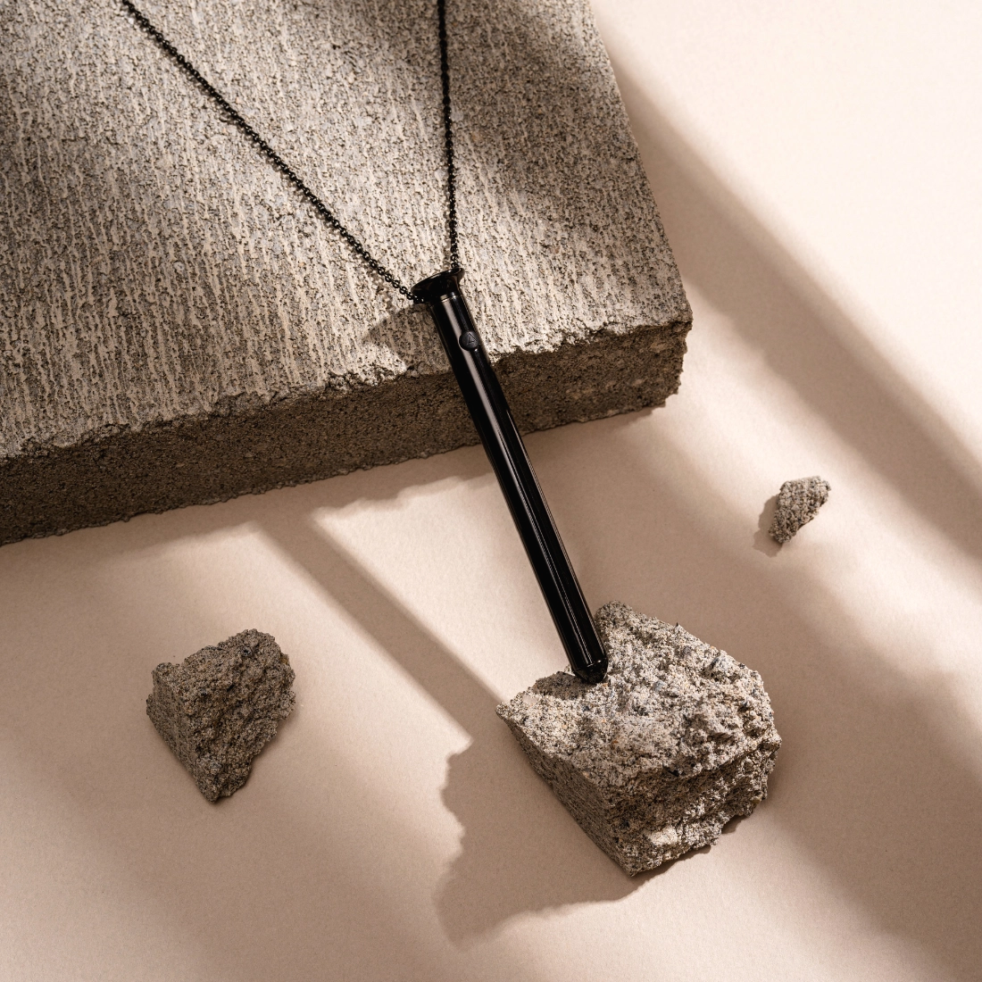 Vesper 2 Vibrator Necklace by Crave