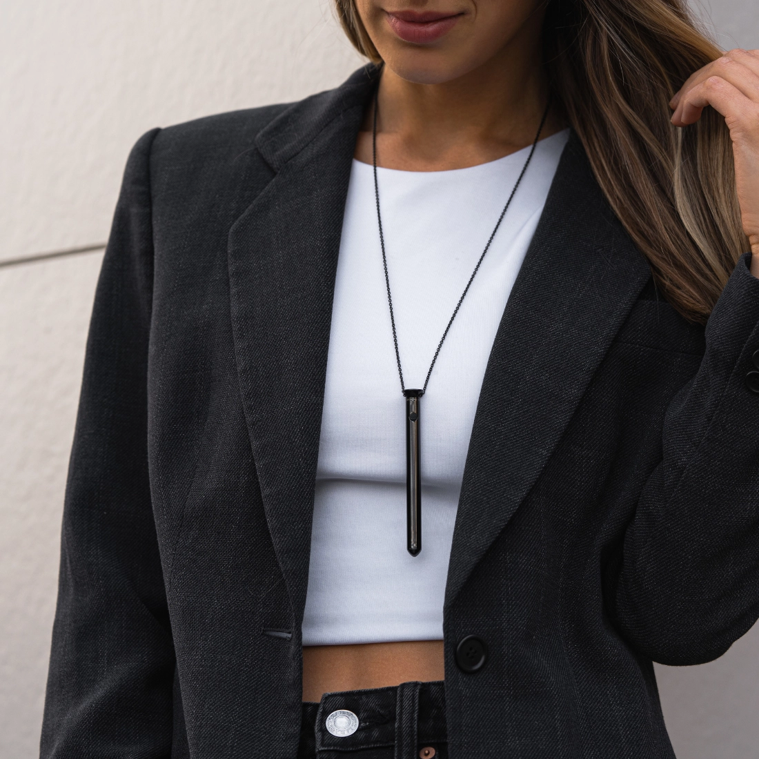 Vesper 2 Vibrator Necklace by Crave